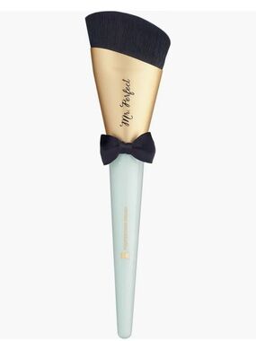 NWT Too Faced Mr. Perfect Foundation Brush